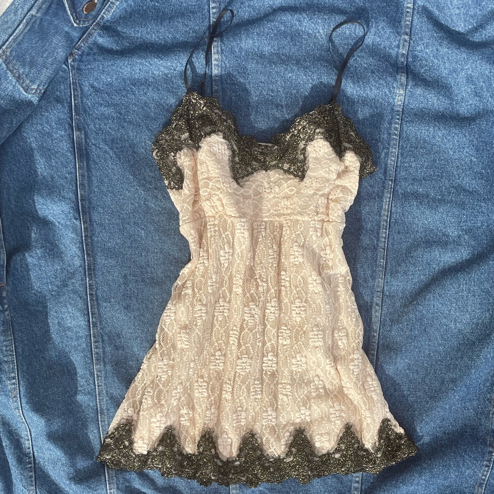 VINTAGE SLIP TOP🖤
